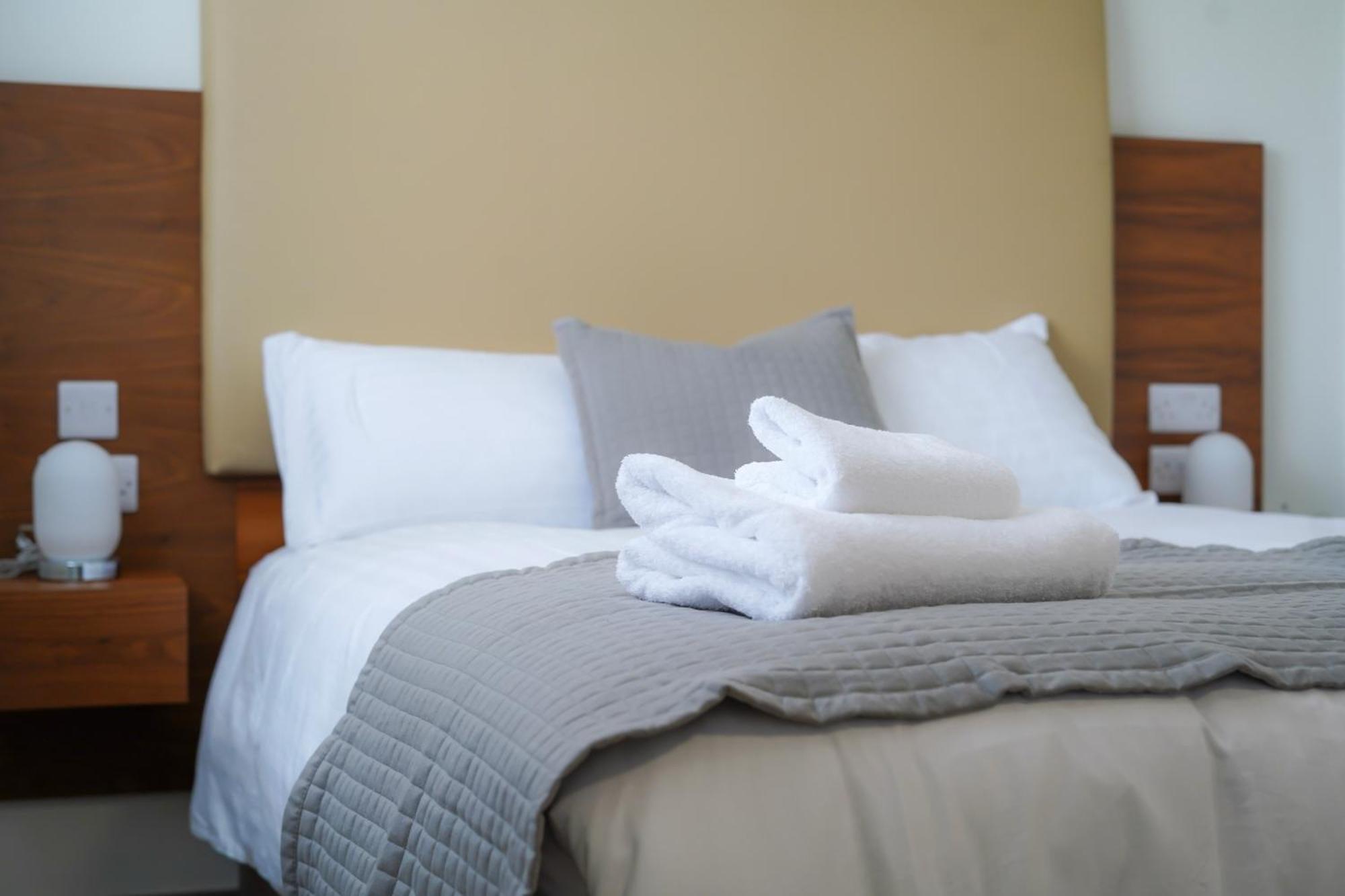 Hardgate House Hotel ไคลด์แบงก์ ภายนอก รูปภาพ